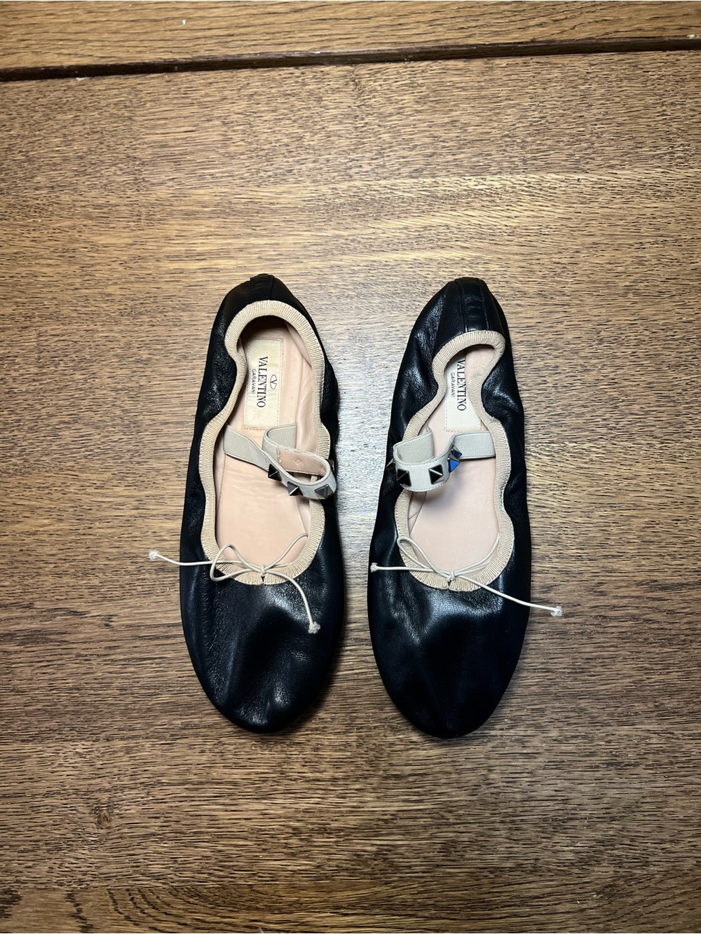 Valentino Garavani Rockstud Ballet Flats Black Leather Size 37